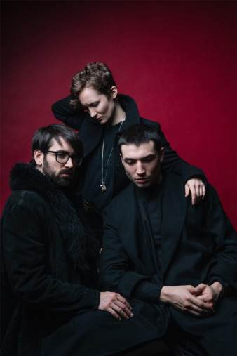 Cartaz: Sons Of An Illustrious Father pela primeira vez a Portugal
